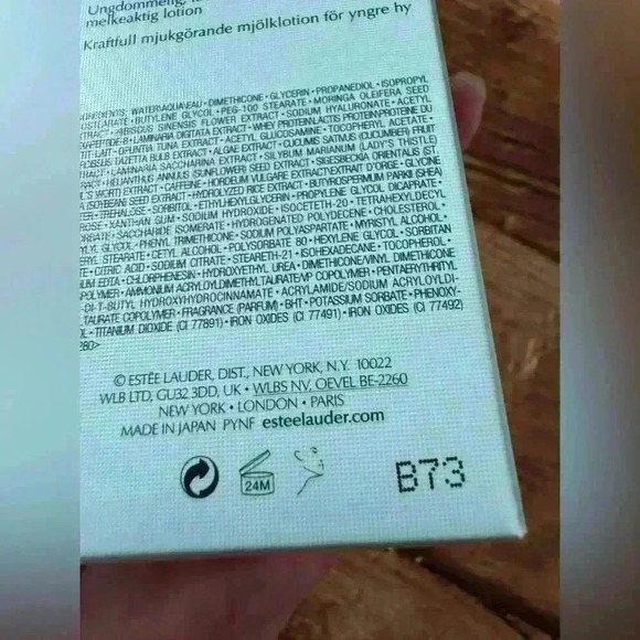 Estée Lauder Revitalizing Supreme + Youth Power Soft Milky Lotion~3.4oz~NEW!! - Picture 2 of 8